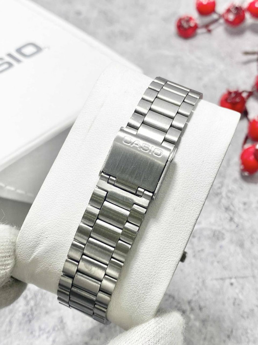 Наручные часы Casio Quartz синие со стальным браслетом