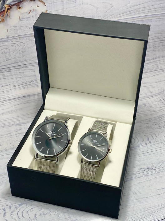 Комплект наручных часов Daniel Wellington с серым циферблатом и серебристым корпусом